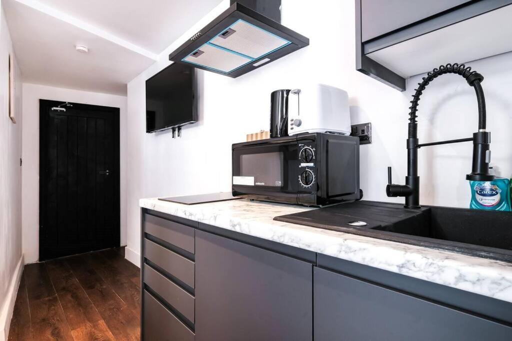 Sleep 2 In Piccadilly Soho Central London Vrf Bagian luar foto